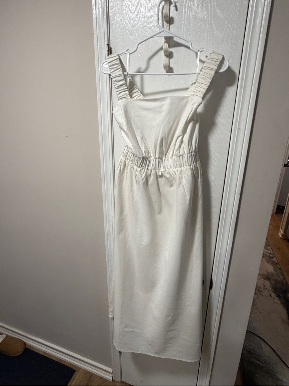 MINKPINK Cream Square-Neck Midi Dress with Ruched Straps